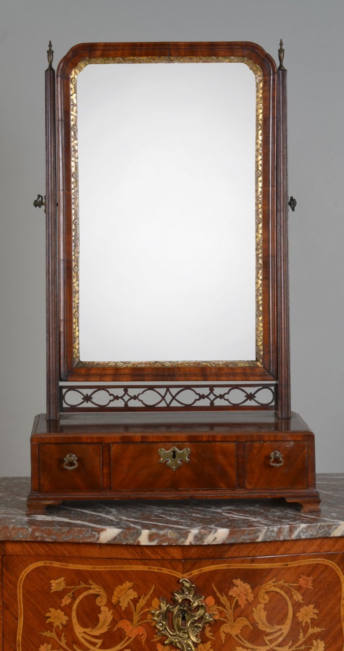 Mahogany dressing table mirror circa 1830
