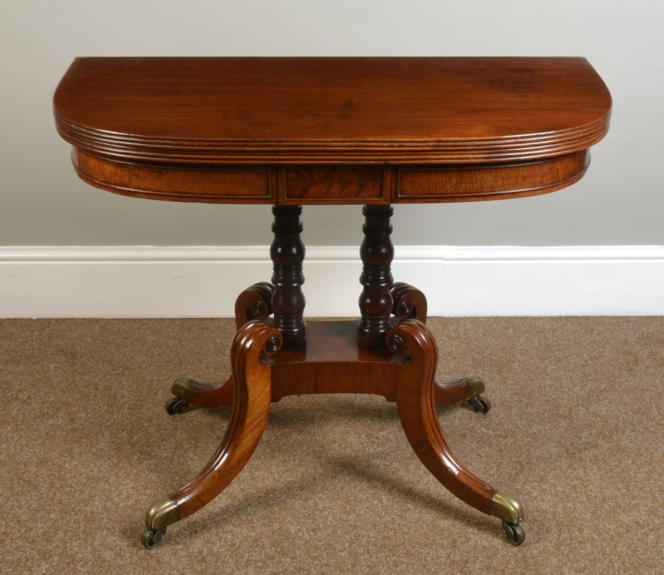 George III mahogany tea table Circa 1820