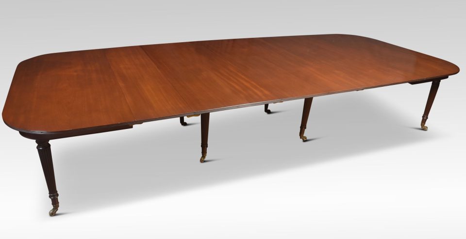 An ‘imperial’ action mahogany extending dining table attributed to Gillows