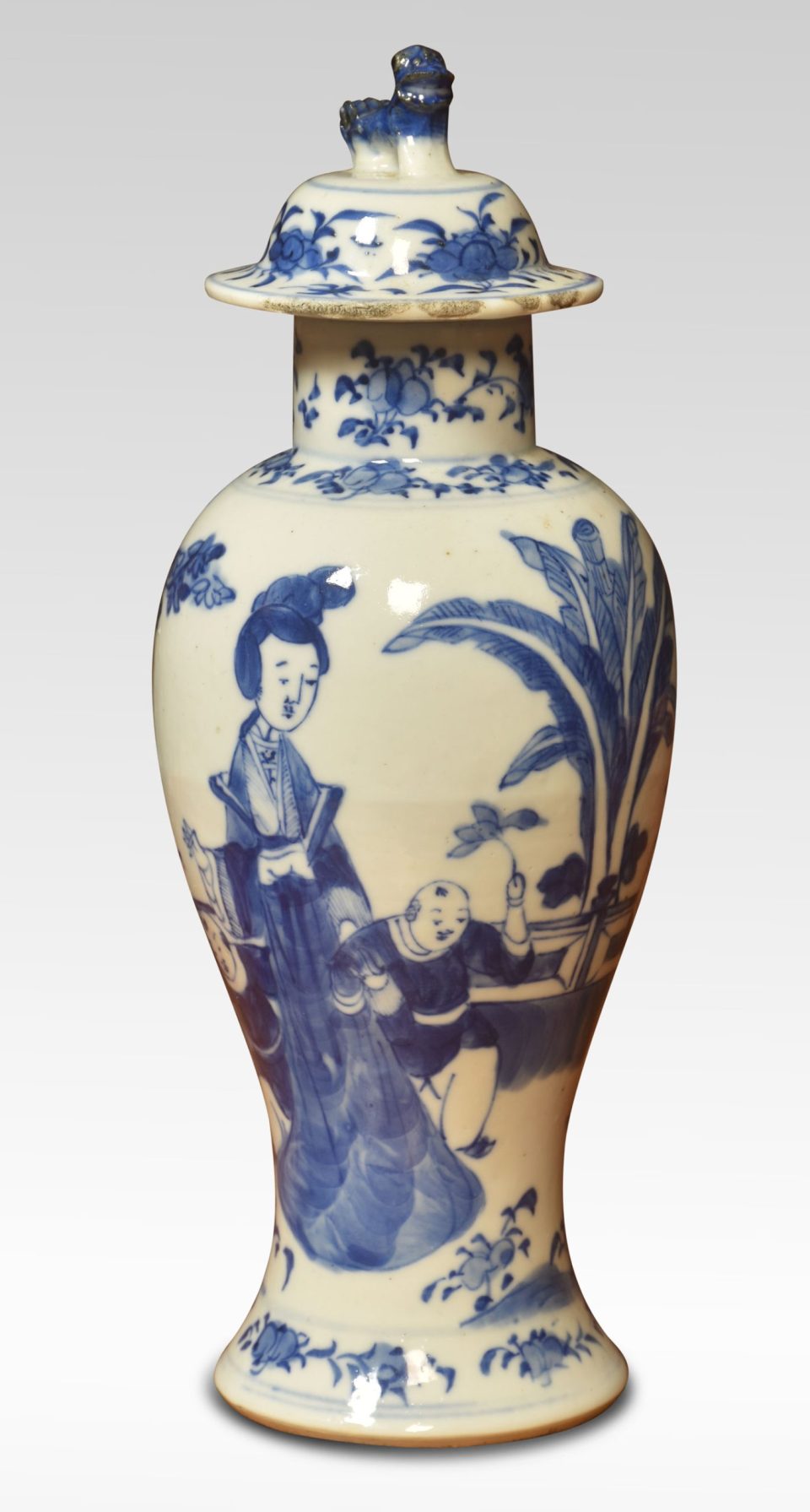19th century Chinease blue and white vase