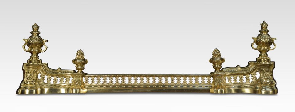 19th Century adjustable French gilt-brass fender