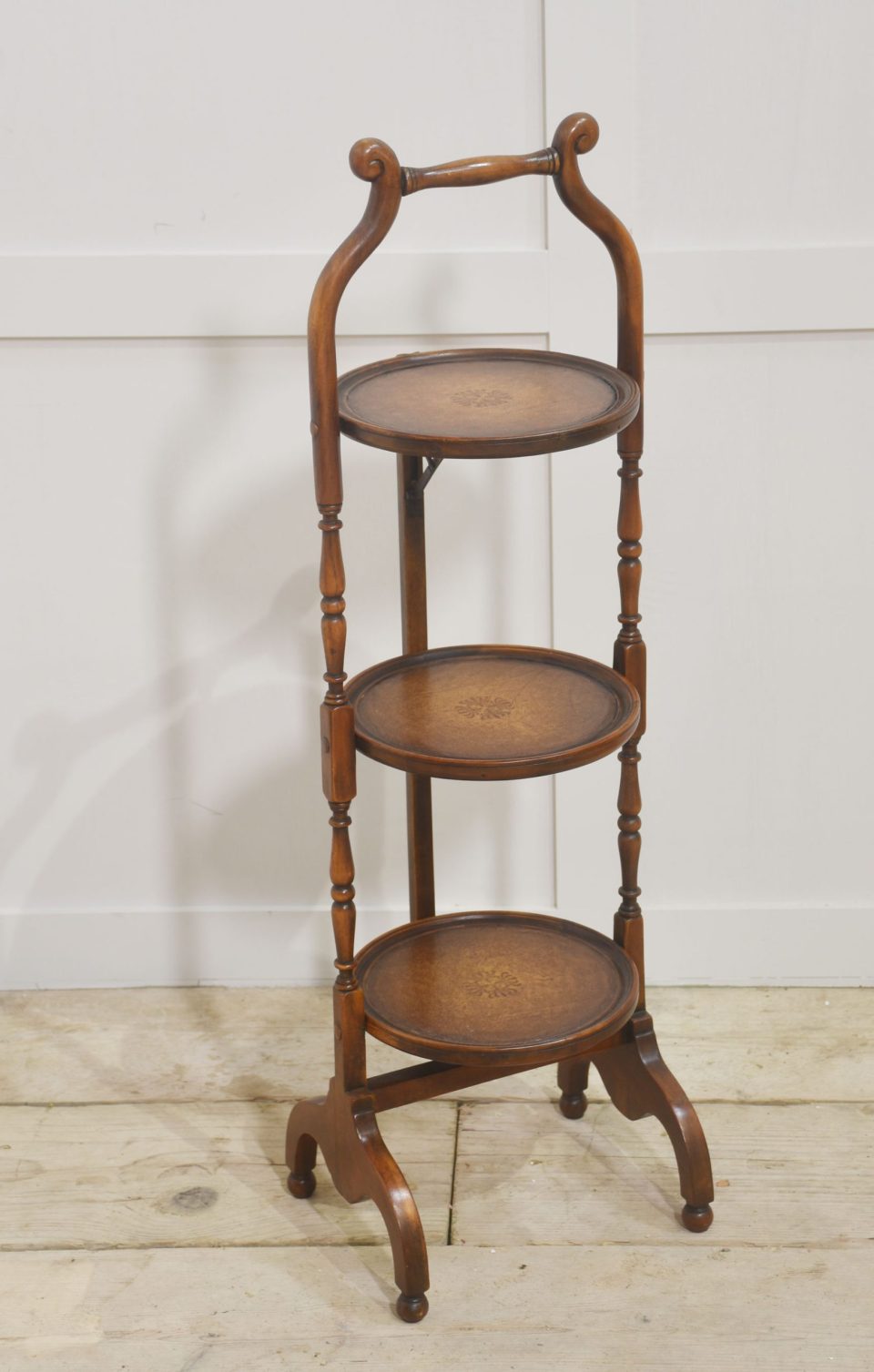 Three tier folding cake stand