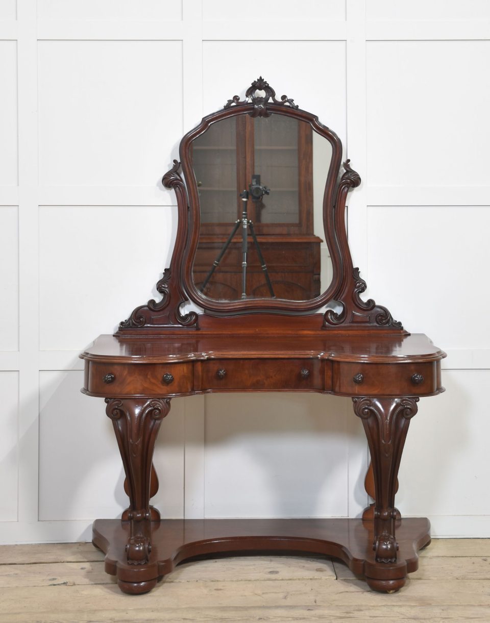 Mahogany duchess dressing table