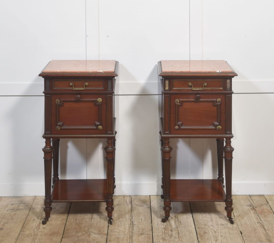 Elegant Pair of Antique Mahogany Bedside Cabinets