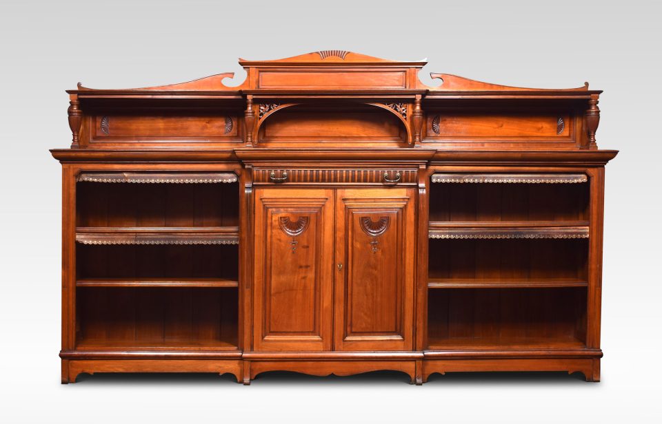 Large 19th century walnut breakfront bookcase