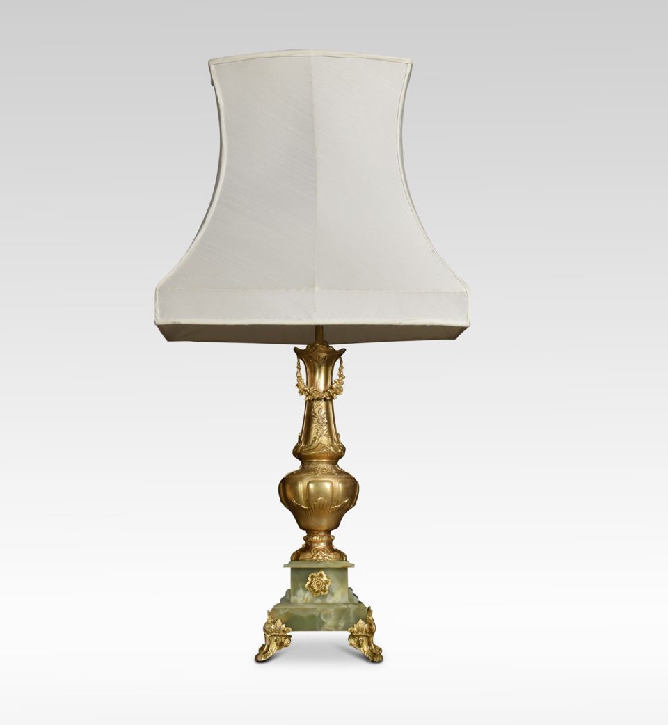 Gilded metal and onyx table lamp
