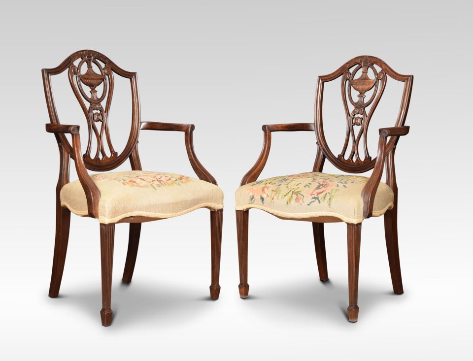 Pair of  Hepplewhite mahogany armchairs