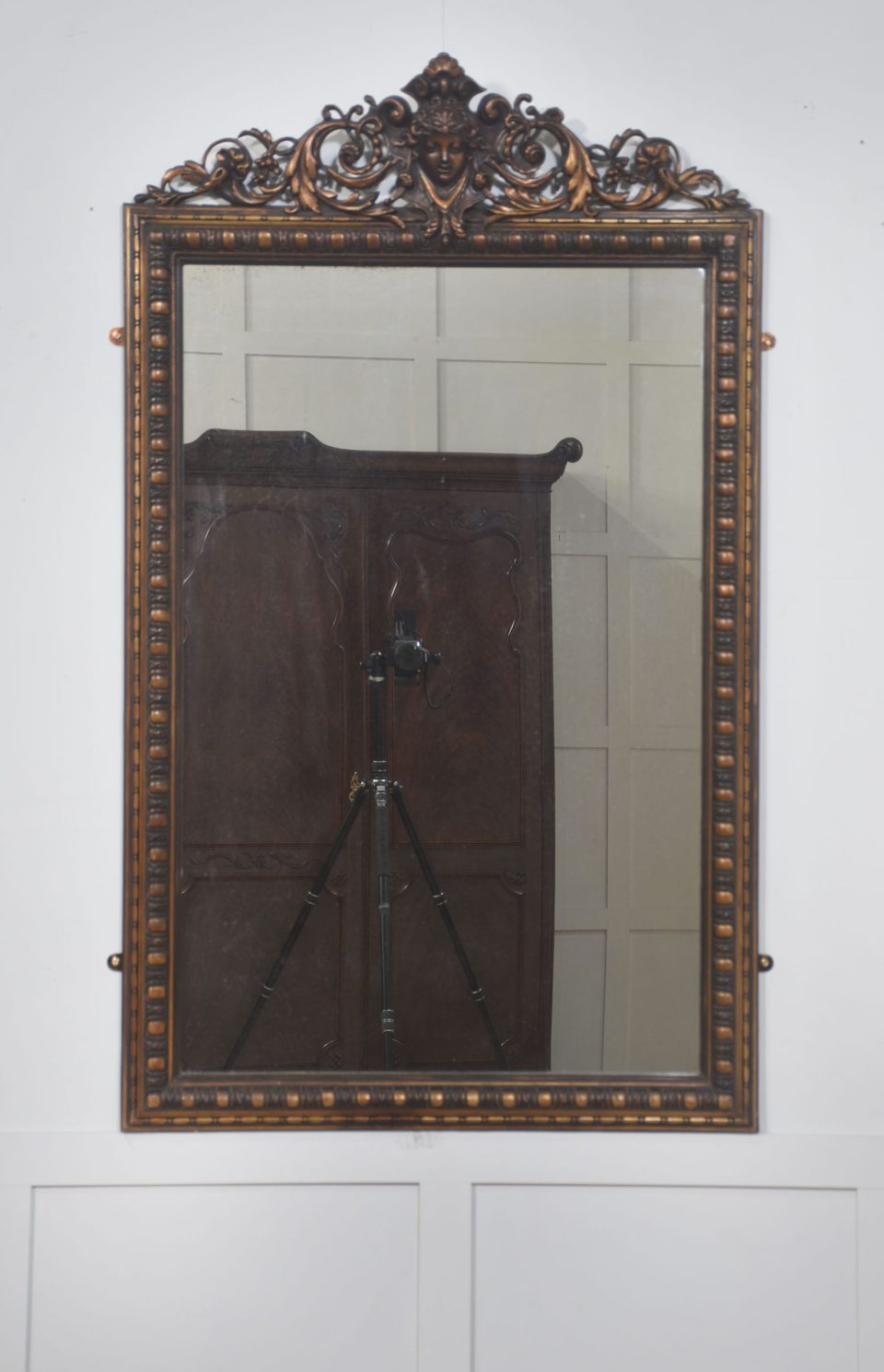 Neoclassical Carved Giltwood Wall Mirror
