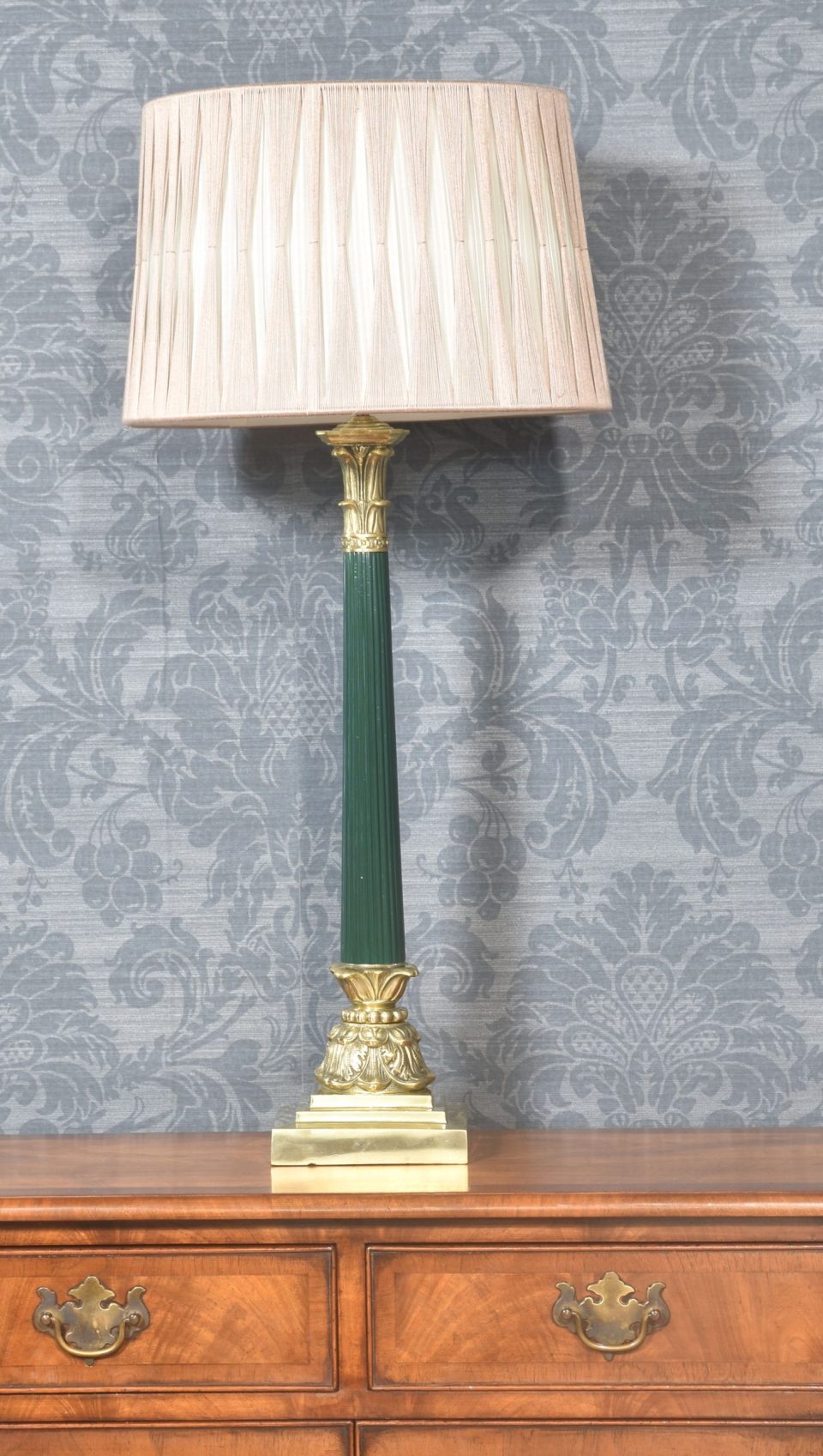 Brass corinthian column table lamp